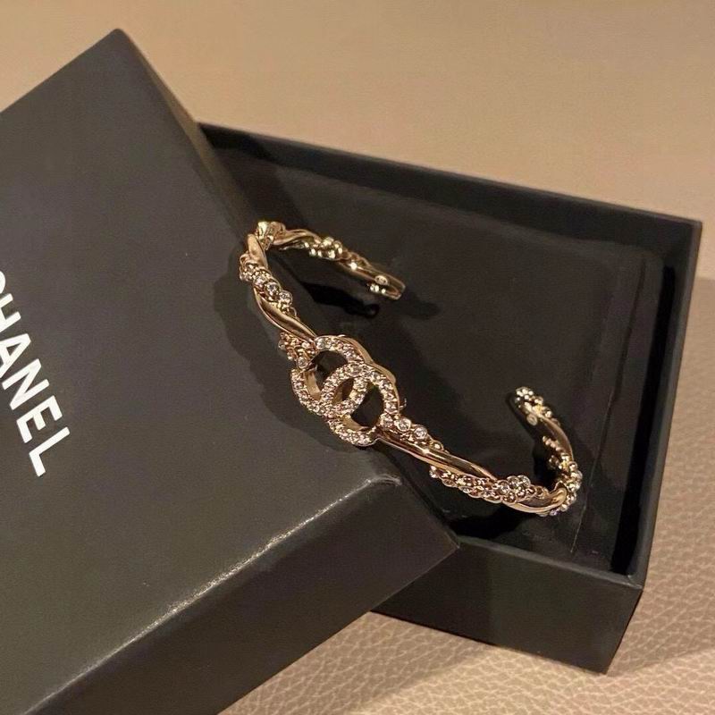Chanel Bracelet 05yxs23